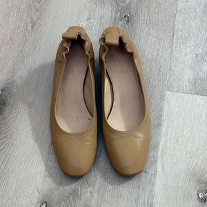 Everlane day heel tan 6.5